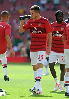 Arsenal's Carl Jenkinson Shines in 6-1 Victory over Southampton in the Barclays Premier League