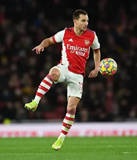 Arsenal's Cedric Soares in Action Against Wolverhampton Wanderers (Premier League 2021-22)