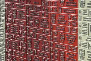 Arsenal's Celebration Corner: Reliving Past Glories - Arsenal FC vs. Nottingham Forest, 2023-24