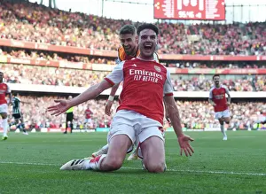Arsenal's Comeback: Rice Scores the Second in a Thrilling 2-1 Victory over Manchester United (2023-24)