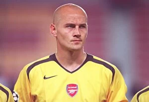 Images Dated 19th October 2005: Arsenal's Cygan Leads the Way: 2-0 Victory Over Sparta Prague in Champions League Group B