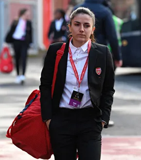 Arsenal's Danielle van de Donk Prepares for FA Womens Continental League Cup Final Showdown Against Chelsea