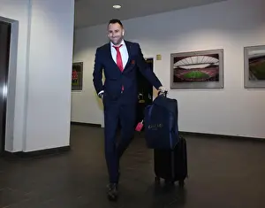 Arsenal V Crystal Palace 2017-18 Prints: Arsenal's David Ospina - Focused Before Arsenal v Crystal Palace (2017-18)
