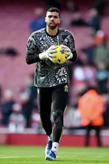 Arsenal's David Raya: Focused Pre-Match Routine Ahead of Arsenal vs Brighton & Hove Albion (2023-24)
