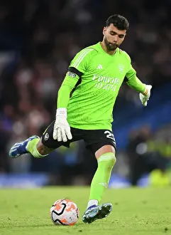 Arsenal's David Raya Focuses Amidst the Chaos: Chelsea vs Arsenal (2023-24 Premier League)