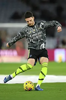 Arsenal's Declan Rice Gears Up for Aston Villa Clash in Premier League (2023-24)