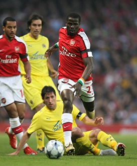 Arsenal V Villarreal 2008-09 Prints: Arsenal's Eboue vs Capdevila