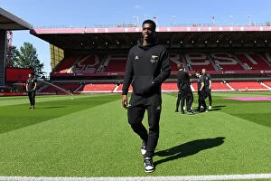 Images Dated 20th May 2023: Arsenal's Eddie Nketiah Examines Nottingham Forest's Premier League Pitch Before Showdown (2022-23)