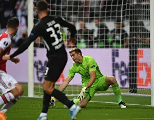 Arsenal's Emi Martinez in Action against Eintracht Frankfurt in UEFA Europa League Group F