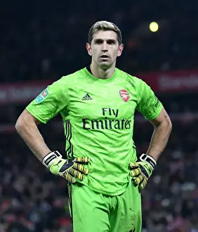 Arsenal's Emi Martinez Faces Off Against Liverpool in Carabao Cup Showdown