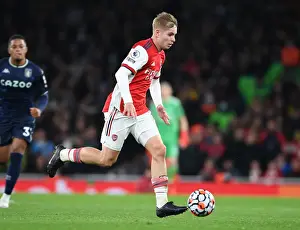 Arsenal's Emile Smith Rowe in Action against Aston Villa - Premier League 2021-22