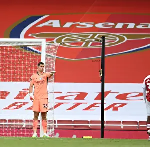 Arsenal's Emiliano Martinez in Action Against Watford in 2019-20 Premier League
