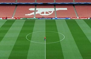 Images Dated 27th August 2014: Arsenal's Emirates Stadium: Battle-Ready Pitch for UCL Qualifiers (2014) - Arsenal vs. Besiktas
