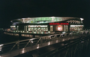 Arsenal's Emirates Stadium: Battlefield before the 3:1 Victory over Hamburg in UEFA Champions League Group G (November 2006)