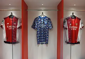 Arsenal's Emirates Stadium: A Calm Before the Storm - Arsenal vs Liverpool Carabao Cup Showdown