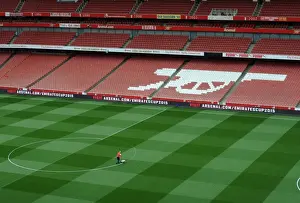 Arsenal's Emirates Stadium: Pitch Preparation for Arsenal vs. Sunderland (2014-15)