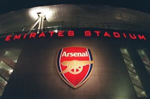 Images Dated 24th November 2006: Arsenal's Emirates Stadium: Pre-Match Atmosphere vs. Hamburg, UEFA Champions League