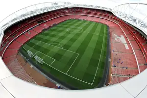 Arsenal's Emirates Stadium: Pre-Match Atmosphere (Arsenal v Wigan Athletic, 2011-12)