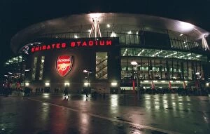 Images Dated 24th November 2006: Arsenal's Emirates Stadium: Pre-Match Excitement in UEFA Champions League Group G (Nov)