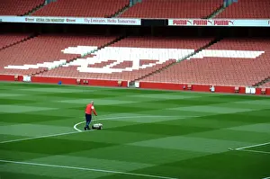 Arsenal V Sunderland 2014-15 Prints: Arsenal's Emirates Stadium: Pre-Match Pitch Marking (Arsenal vs. Sunderland, 2015)