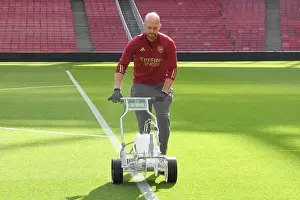 Arsenal's Emirates Stadium: Ready for Battle - Arsenal vs. Fulham (2023-24) Pre-Match Preparations