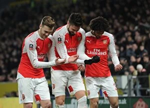 Images Dated 8th March 2016: Arsenal's FA Cup Triumph: Giroud, Chambers, Elneny Celebrate Goal vs Hull City