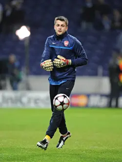 Arsenal's Fabianski Shines in FC Porto's 2-1 UEFA Champions League Victory