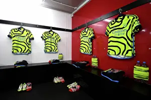 Arsenal's Focus: Pre-Match Huddle Before Crystal Palace Clash, 2023-24 Premier League