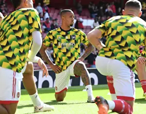 Arsenal's Gabriel Jesus Warms Up Ahead of Arsenal v Tottenham Showdown (2022-23)