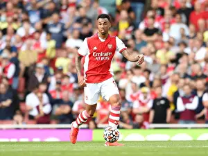 Arsenal's Gabriel Magalhaes in Action against Norwich City (2021-22)