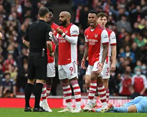 Arsenal's Gabriel Magalhaes Red-Carded in Intense Arsenal v Manchester City Clash (2021-22)