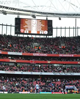 Arsenal's Glory: 5-2 Victory Over Tottenham in the Premier League (2011-12)
