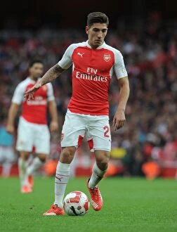 Images Dated 26th July 2015: Arsenal's Hector Bellerin in Action at Emirates Cup 2015/16 vs VfL Wolfsburg