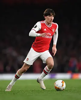 Arsenal's Hector Bellerin in Europa League Action: Arsenal vs Olympiacos at Emirates Stadium