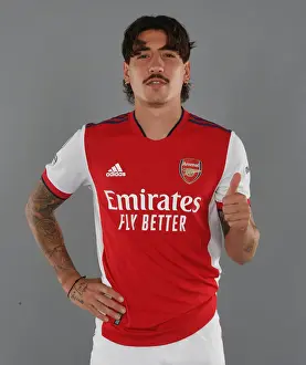 Arsenal's Hector Bellerin Gears Up for 2021-22 Season at London Colney Training Ground
