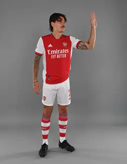 Arsenal's Hector Bellerin Gears Up for 2021-22 Season at London Colney Training Ground