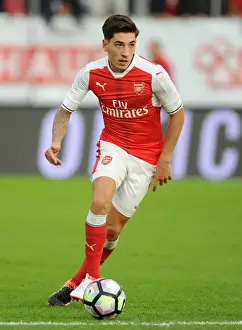 Arsenal's Hector Bellerin Goes Head-to-Head Against Manchester City in 2016 Pre-Season Clash