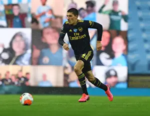 Arsenal's Hector Bellerin Goes Head-to-Head with Manchester City in Premier League Clash