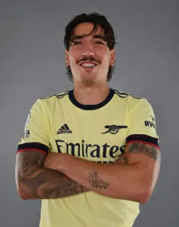 Arsenal's Hector Bellerin Kicks Off New Season at London Colney Training Ground