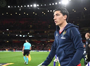 Images Dated 3rd October 2019: Arsenal's Hector Bellerin Leads Team Out against Standard Liege in Europa League