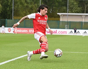 Arsenal v Ipswich Town - Pre Season 2022-23 Collection: Arsenal's Hector Bellerin in Pre-Season Action Against Ipswich Town