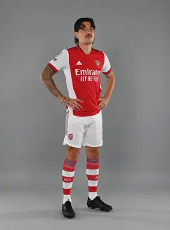 Arsenal's Hector Bellerin Prepares for 2021-22 Season Kick-Off at London Colney Training Ground