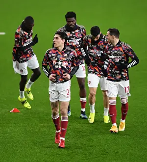 Arsenal V Manchester United 2020-21 Prints: Arsenal's Hector Bellerin Prepares at Empty Emirates Stadium: Arsenal vs Manchester United (Premier League 2020-21)