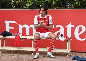 Arsenal's Hector Bellerin Prepares for Pre-Season Friendly Against Ipswich Town