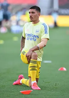 Arsenal's Hector Bellerin Prepares for Southampton Clash in Premier League (2019-20)