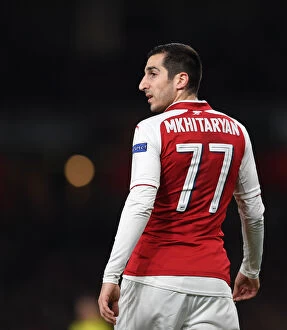 Images Dated 15th March 2018: Arsenal's Henrikh Mkhitaryan in Action against AC Milan in Europa League Round of 16