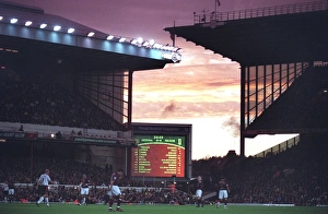 Arsenal's Highbury Triumph: 4-1 Over Fulham, FA Premier League (2005)