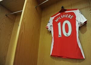 Arsenal v Sunderland 2014-15 Collection: Arsenal's Jack Wilshere: Pre-Match Focus in the Changing Room (Arsenal vs Sunderland, 2015)