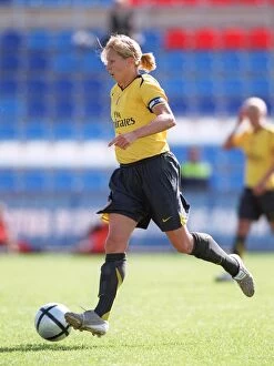 Images Dated 22nd September 2006: Arsenal's Jayne Ludlow Scores Six Against Femina Budapest in UEFA Cup Victory