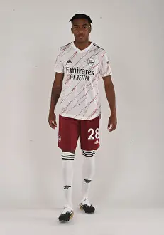 Arsenal's Joe Willock in Focus: Training Sessions Begin for the 2020-21 Season